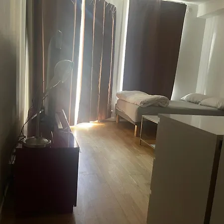 Apartment Resident 7 *